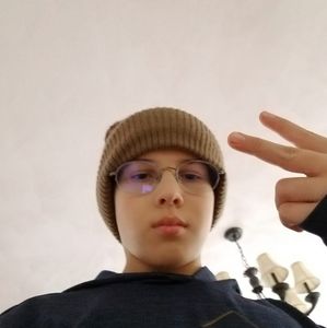 Meet your Posher, Stefan